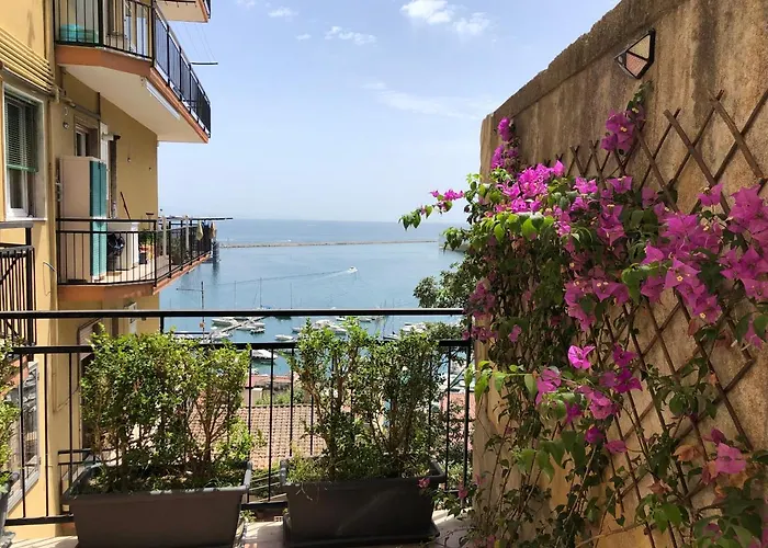 Apartment Red Salerno